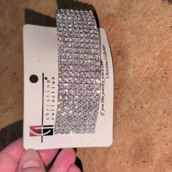 Christina Collection Accessories - NEW ♡ Christina Collection Silver Rhinestone Hair Clip